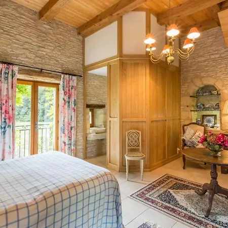 Saint-denis-catus Sleeps 12 Pool Wifi