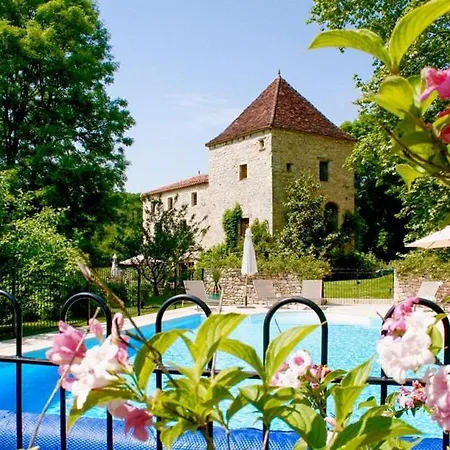 Saint-denis-catus Sleeps 12 Pool Wifi Saint-Denis-Catus